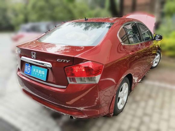 [深圳·粤B] 二手本田锋范经典2011款 1.5L 自动精英品致版