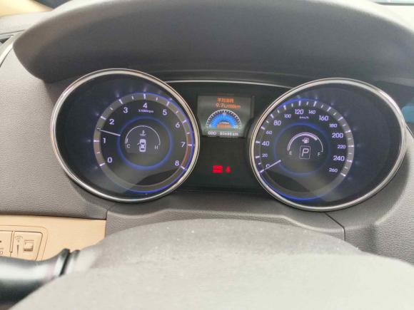 [常州·苏D] 二手现代索纳塔2011款 2.0L 自动尊贵版