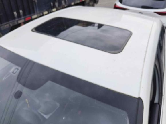 [上海·沪C] 二手雪铁龙雪铁龙C4L2015款 1.2T 手动豪华版