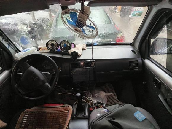 [广州·粤A] 二手五菱汽车五菱荣光2019款 1.5L 加长厢式运输车基本型5座