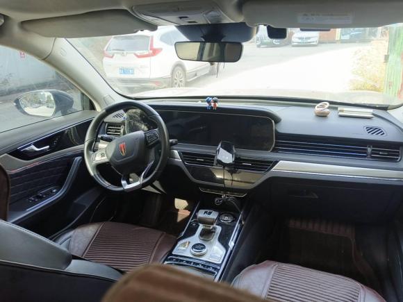 [济南·鲁A] 二手红旗红旗HS52019款 2.0T 智联旗享四驱版