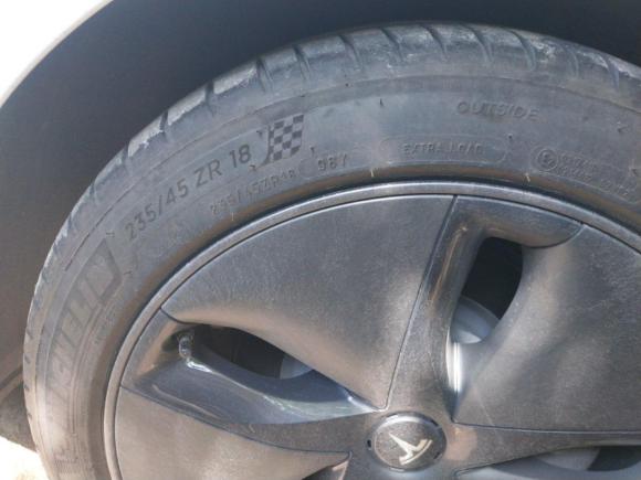 [上海·沪A] 二手特斯拉Model 32019款 标准续航后驱升级版