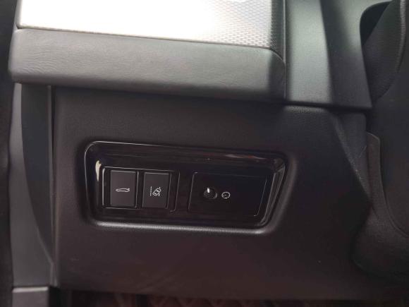 [深圳·粤B] 二手捷豹捷豹XFL2018款 XFL 3.0 SC 340PS 奢华版