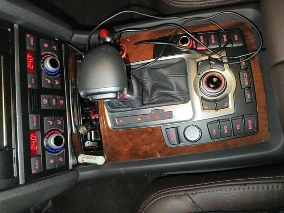 [杭州·浙A] 二手奥迪奥迪Q72015款 35 TFSI 进取型