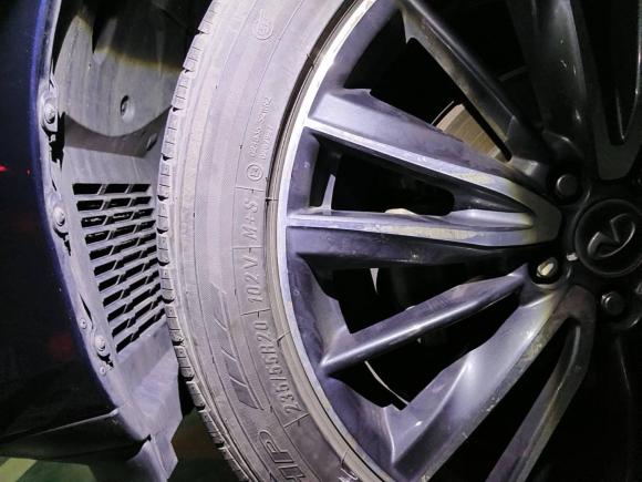 [南京·苏A] 二手英菲尼迪英菲尼迪QX602016款 2.5 S/C Hybrid 两驱卓越版 国V