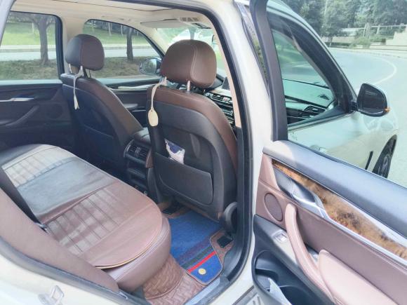 [西安·陕U] 二手宝马宝马X52017款 xDrive28i