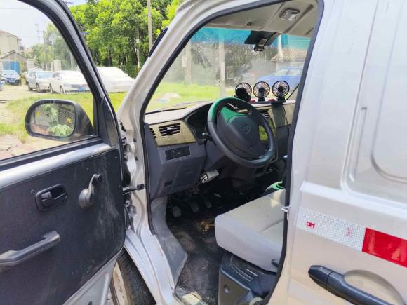 [上海·苏U] 二手金杯小海狮X302023款 1.5L 超享型厢货2/5座无空调版SWC15M