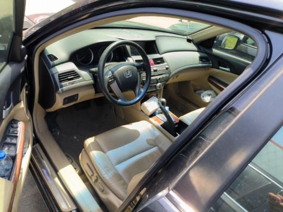 [上海·沪L] 二手本田雅阁2011款 2.4L EX