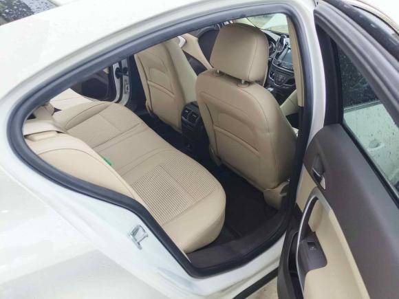 [宁波·浙B] 二手别克君威2015款 2.0L 领先时尚型