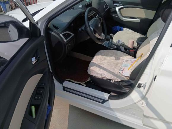 [成都·川A] 二手长安悦翔V72015款 1.6L 手动乐享型 国IV