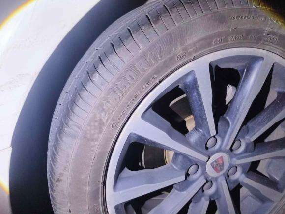 [深圳·粤B] 二手荣威荣威i6新能源2017款 45T 混动互联智尊版