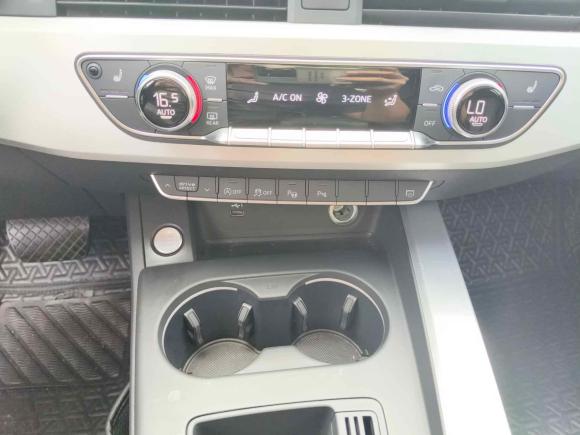 [深圳·粤B] 二手奥迪奥迪A4L2020款 40 TFSI 豪华动感型