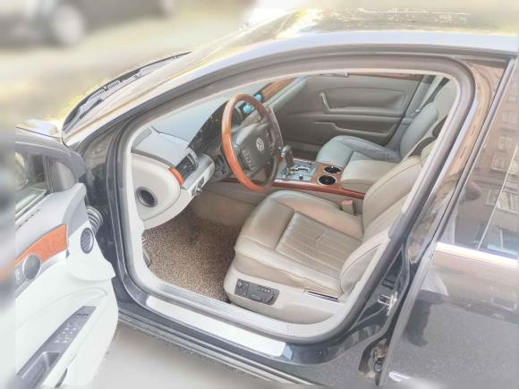 [上海·鲁H] 二手大众辉腾2007款 3.2L V6 5座基本版