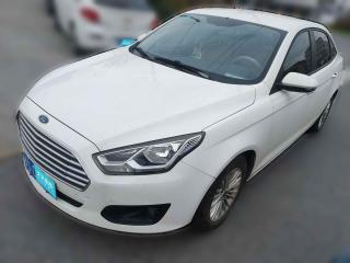 福特福睿斯2015款1.5L手动舒适型