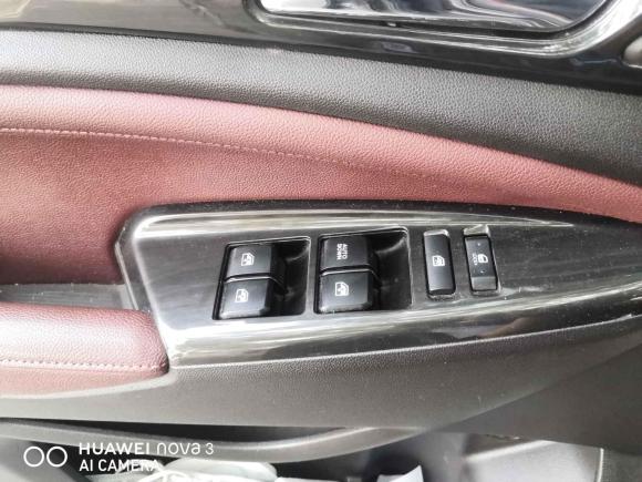 [上海·苏M] 二手长安凌轩2017款 1.6L 手动幸福型