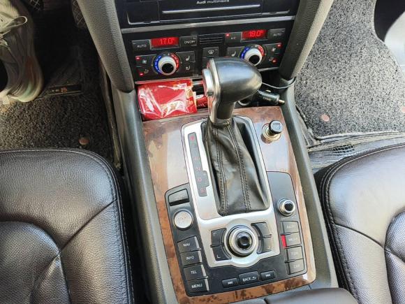 [济南·鲁A] 二手奥迪奥迪Q72015款 35 TFSI 进取型