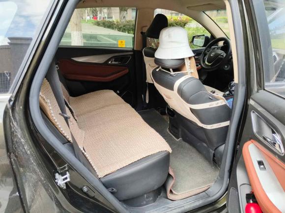 [西安·陕A] 二手宝骏宝骏5602015款 1.8L 手动精英型