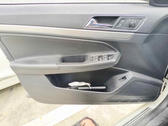 [无锡·苏B] 二手大众朗逸2017款 1.6L 自动舒适版