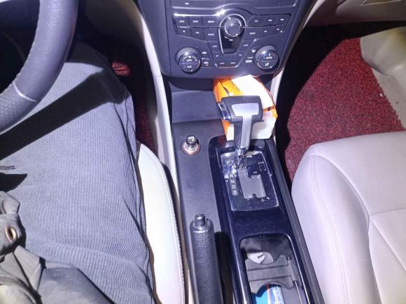 [合肥·浙K] 二手奔腾奔腾B502013款 1.6L 自动豪华型