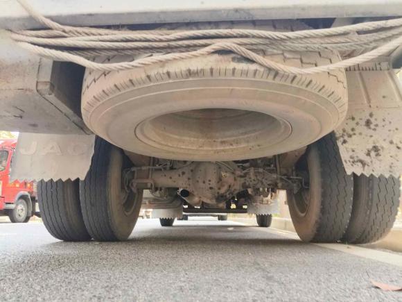 [武汉·鄂A] 二手江汽集团凌铃2014款 1.8T长轴版载重型双排4A1-68C43