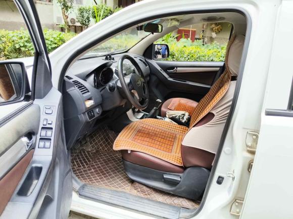 [成都·川A] 二手庆铃汽车TAGA达咖2021款 3.0T柴油手动四驱超值版长轴4KH1CT6H1