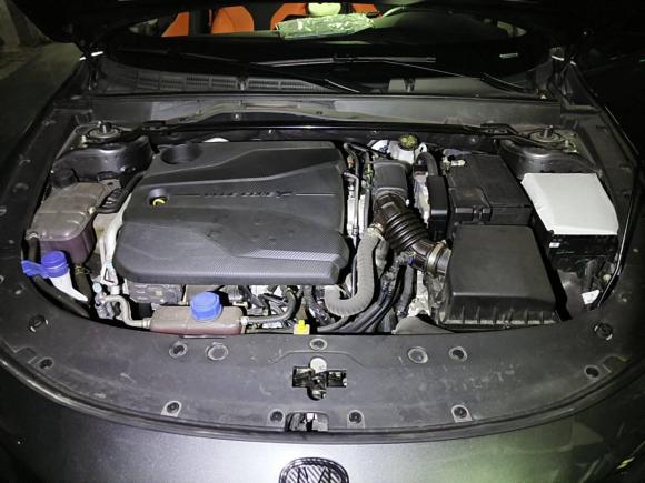 [南京·苏A] 二手长安长安UNI-V2023款 1.5T 运动版