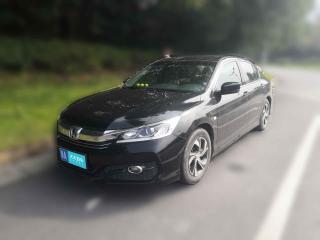 本田雅阁2016款2.0L精英版