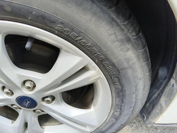 [武汉·鄂A] 二手福特福克斯2012款 两厢 1.6L 自动风尚型