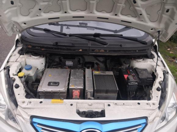 [宁波·浙B] 二手北汽新能源北汽新能源EV2015款 EV160 轻快版