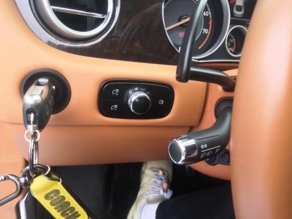 [上海·沪C] 二手宾利欧陆2012款 4.0T GT V8