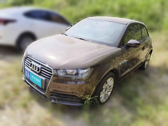 [南昌·赣A] 二手奥迪奥迪A12014款 30 TFSI 时尚型