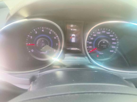 [青岛·鲁B] 二手现代胜达2013款 2.4L 自动四驱尊贵型