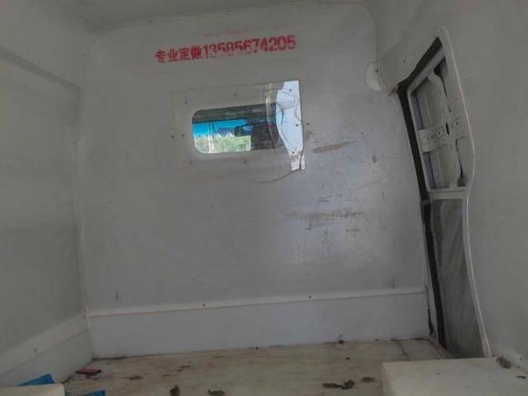 [上海·皖C] 二手依维柯依维柯得意2021款 2.5T V35 2-3座短轴中顶双胎侧拉门