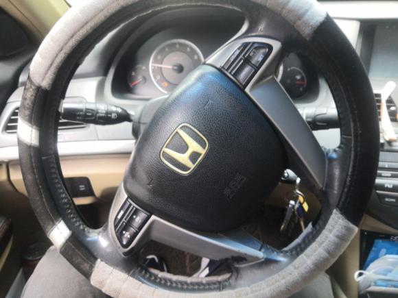 [上海·闽J] 二手本田雅阁2009款 2.4L LX