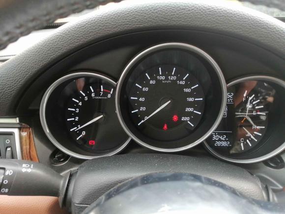 [杭州·浙A] 二手众泰众泰SR92017款 2.0T 手动极致之光版