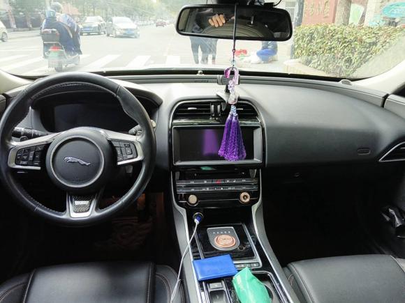 [南通·苏F] 二手捷豹捷豹XEL2018款 2.0T 200PS 尊享版