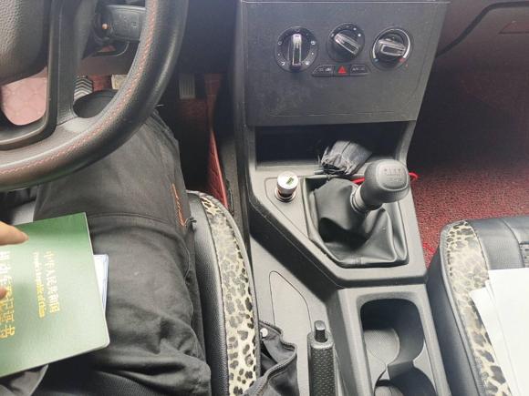 [嘉兴·皖A] 二手五菱汽车五菱宏光PLUS2020款 1.5L 手动标准型 5座