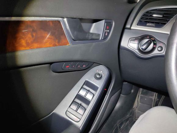 [西安·陕A] 二手奥迪奥迪A4L2010款 2.0 TFSI 技术型