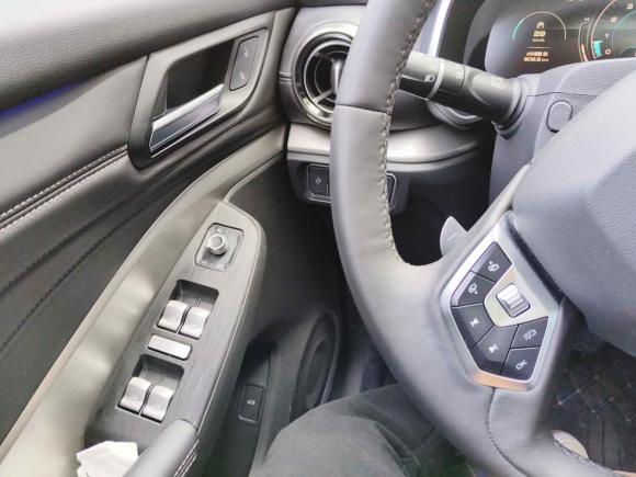 [芜湖·皖B] 二手魏牌魏牌 VV62021款 2.0T 两驱智享+