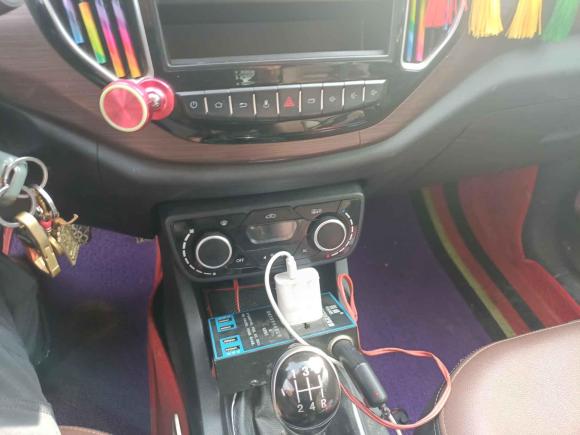 [成都·川U] 二手一汽森雅R72016款 1.6L 手动智能型