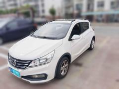 [天津·津R] 宝骏宝骏3102016款 1.2L 手动豪华型