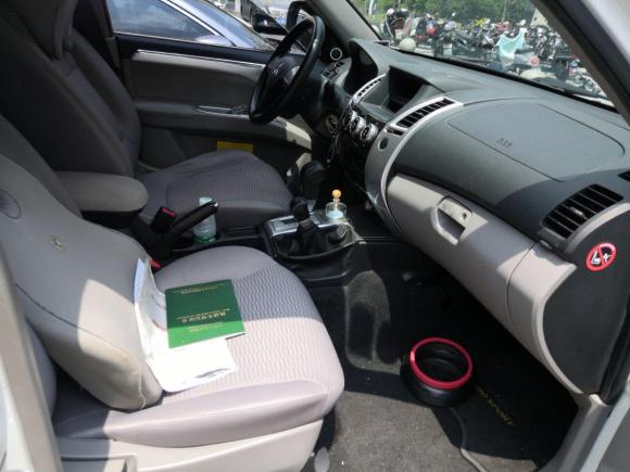 [南京·苏A] 二手三菱帕杰罗・劲畅2013款 3.0L 自动四驱行政版