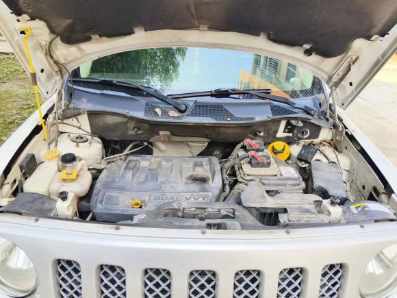 [无锡·苏B] 二手Jeep自由客2014款 2.4L 蛇行珍藏版