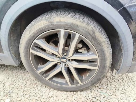 [广州·粤B] 二手奔腾奔腾T992020款 20TD 自动豪华型