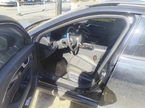 [青岛·鲁U] 二手奔腾奔腾B70S2022款 1.5T 智潮统帅