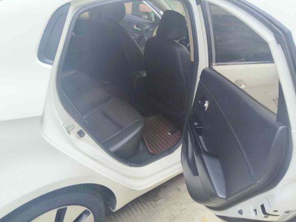 [常州·苏D] 二手起亚起亚K22011款 三厢 1.6L AT Premium