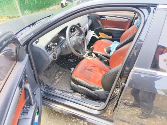 [苏州·苏E] 二手大众朗逸2013款 1.6L 手动风尚版