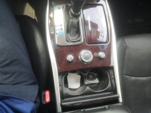 [上海·沪B] 二手英菲尼迪英菲尼迪Q702013款 Q70L 2.5L 舒适版