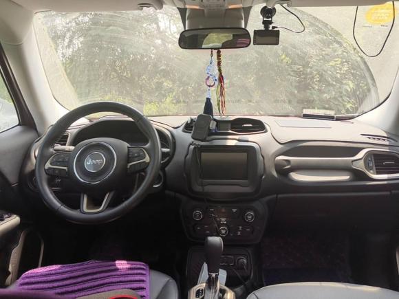 [南京·苏A] 二手Jeep自由侠2018款 互联大屏版 180T 自动智能版