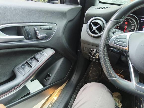 [上海·沪B] 二手奔驰奔驰CLA2017款 CLA 220 4MATIC
